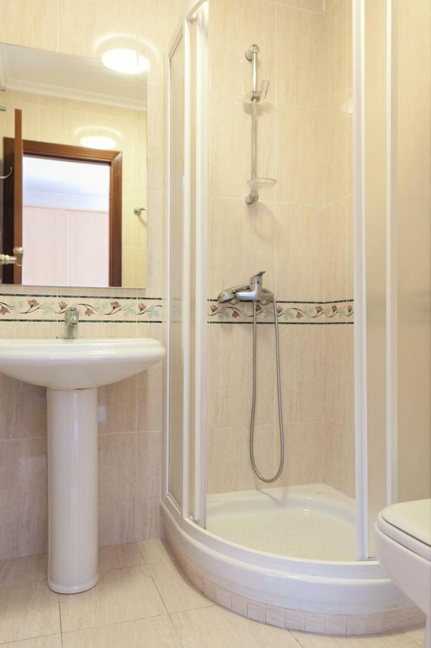 Zafiro Suites Santiago de Compostella Buitenkant foto